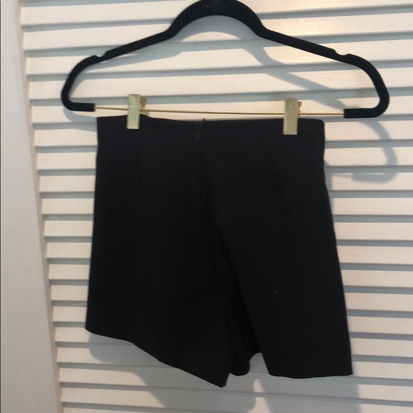 DO+BE HIgh waisted shorts - Picture 3 of 4